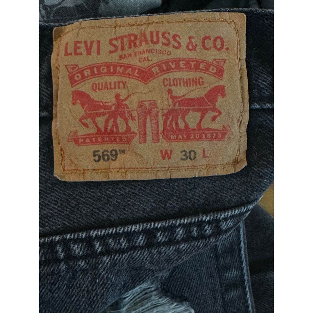 Levi Strauss & Co. Women's Jeans Shorts W30 - Picture 7 of 11